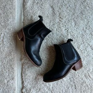 Red Wing Heritage Harriet black chelsea boot